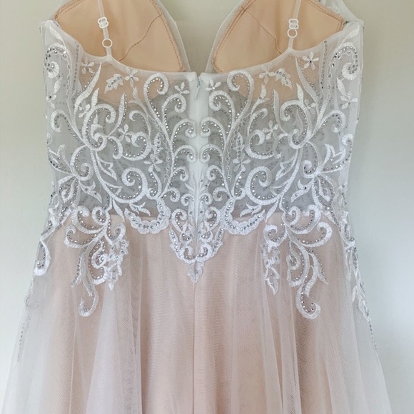 Lulu’s Wedding Dress - Picture 3 of 6